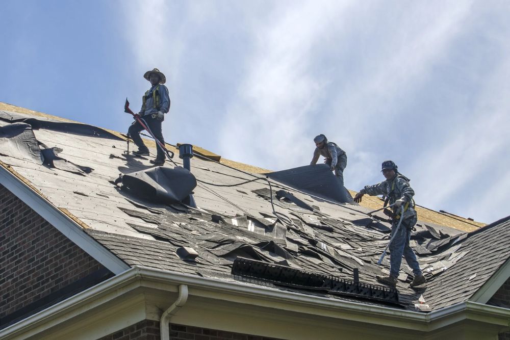 Expert roofing contractors from Maryland offering reroofing services, with a focus on quality in Honolulu.